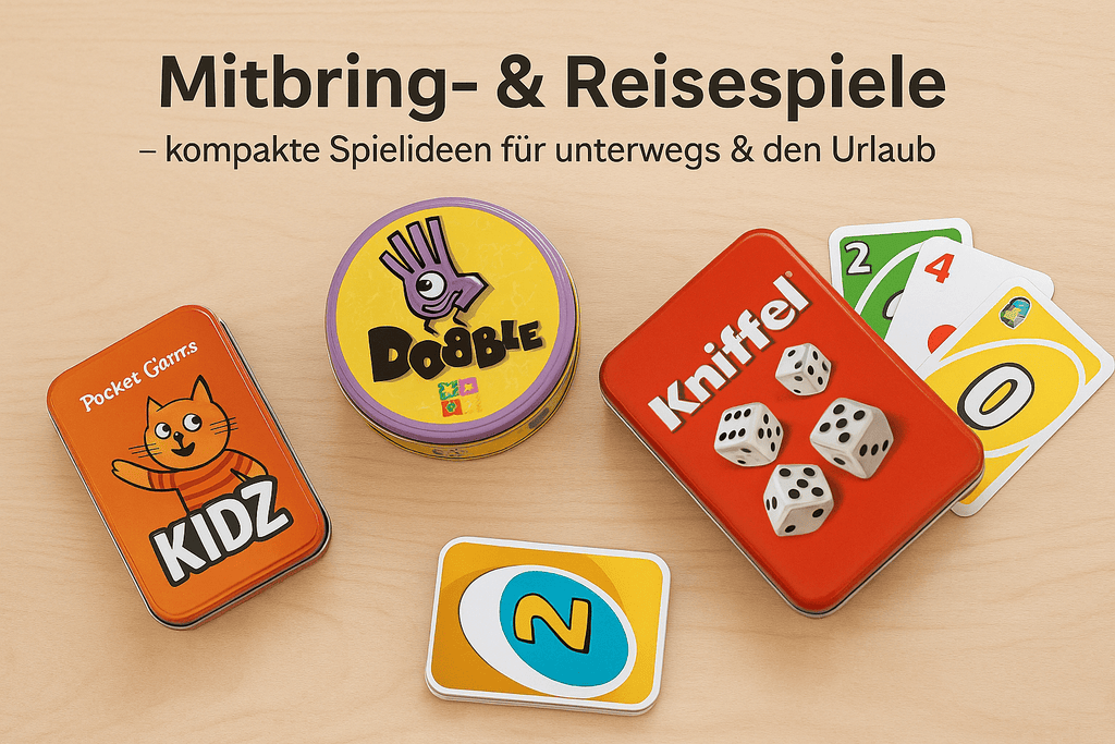 Kompakte Mitbring- und Reisespiele in Metalldosen und Kartenformat auf hellem Holztisch – ideal für unterwegs, Urlaub und Familienreisen