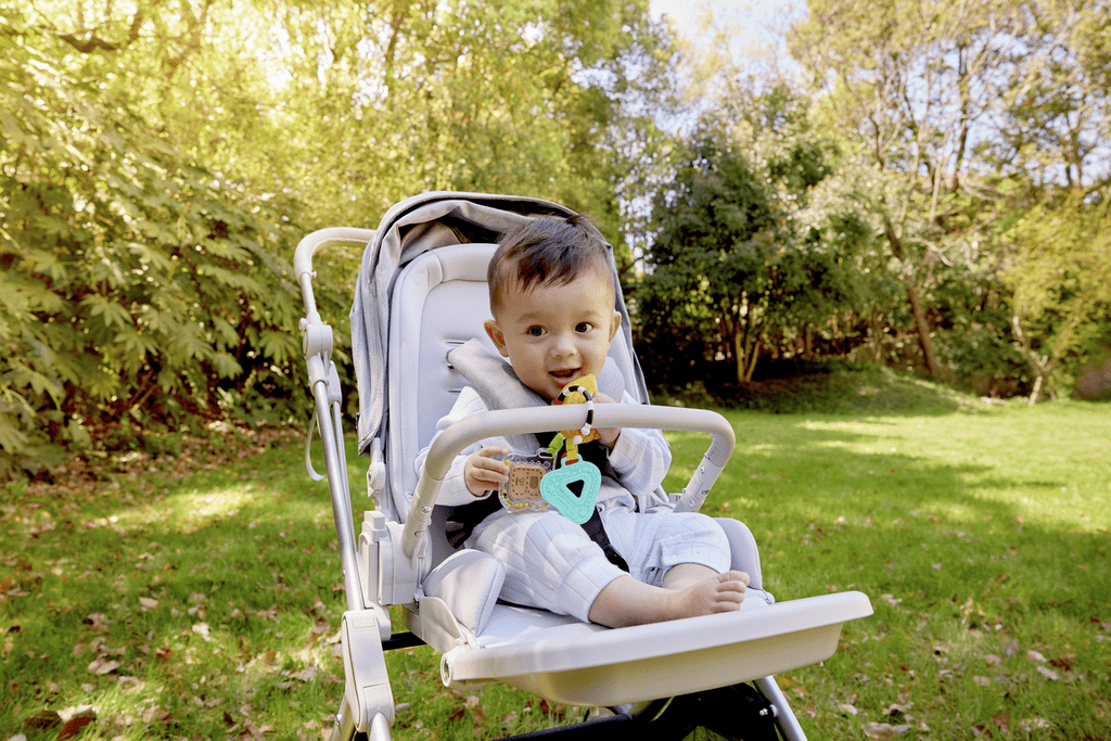 Hape ABC der Sinne Spielzeug Kinderwagen Zubehör Baby
