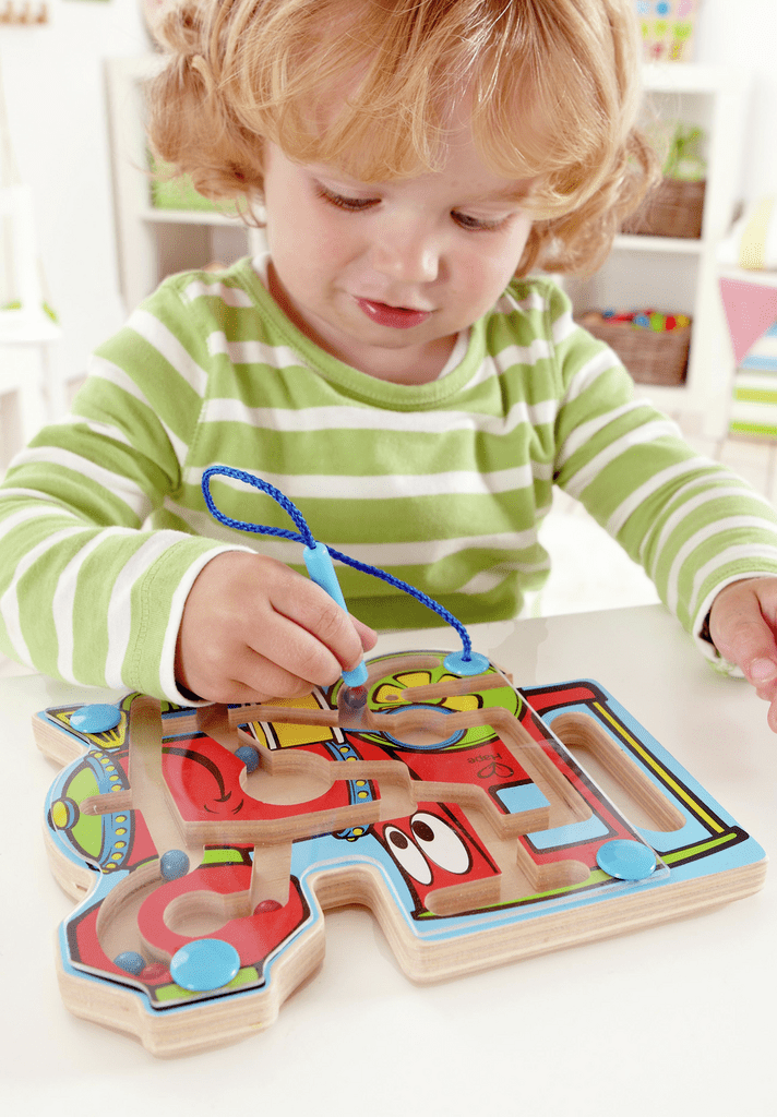 Hape Magnetspielzeug Holz mit kompakter Größe