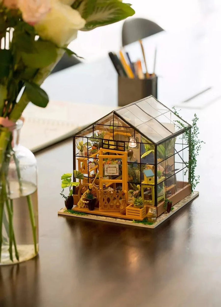 Mini Gewächshaus Bausatz für Erwachsene Cathy’s Flower House
