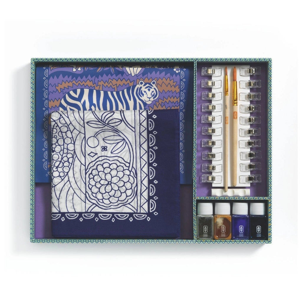 Djeco Seidenmalerei Set mit Seidenschal, Farben und Pinseln
