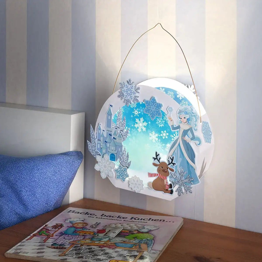 folia Kinderlaterne Eisprinzessin Bastelset mit LED
