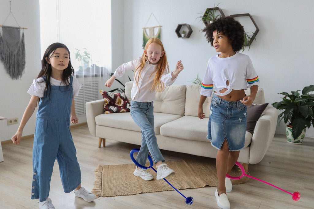 LED Fußkreisel rot für Koordination und Bewegung
