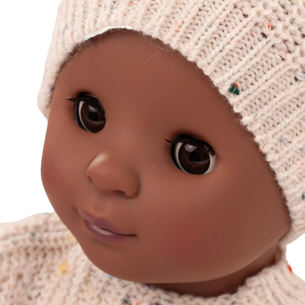 Babypuppe Maxy Muffin mit Strickmütze und rosa Herz-Einteiler
