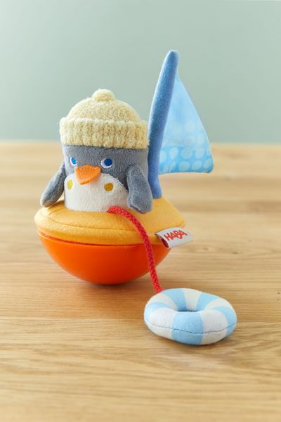 Motorikspielzeug HABA Pinguin – wackelt und klingelt

