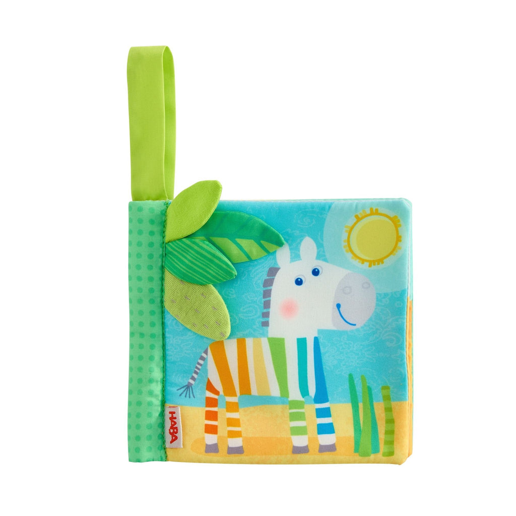 Stoffbuch Zebra für Babys von HABA auf weißem Hintergrund
