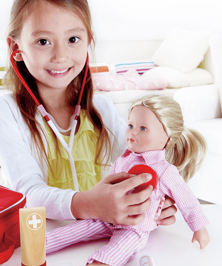 Hape Spielzeug Arztkoffer mit realistischem Design