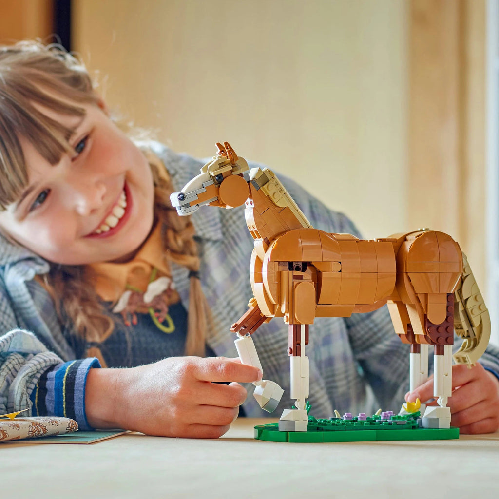 LEGO Tiermodell Pferd mit beweglichem Hals, Schwanz und Beinen