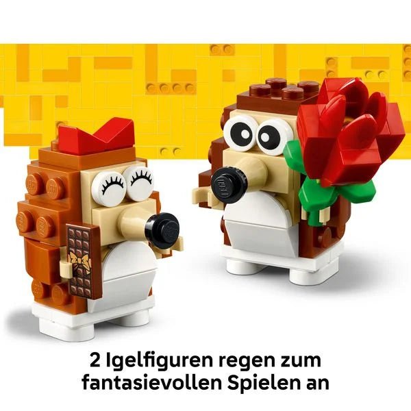 Niedliches LEGO Igel-Diorama mit Bank, Picknickdecke und Rose
