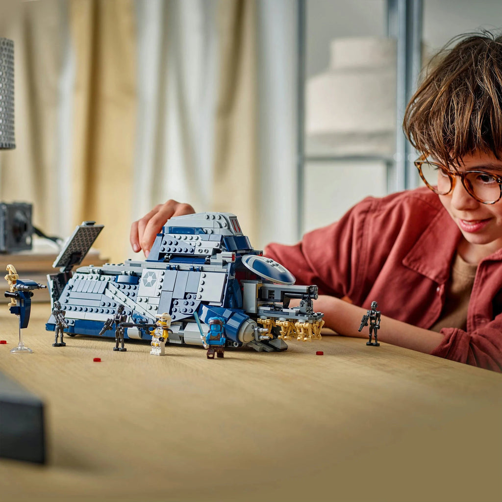 MTT mit STAP, Droiden & Jedi-Minifiguren LEGO Clone Wars