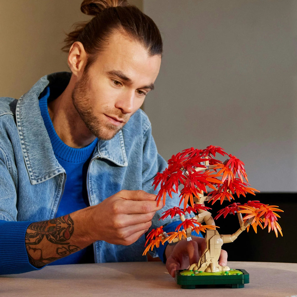 LEGO 10348 Japanischer Roter Ahorn – dekorativer Bonsai aus der Botanical-Serie