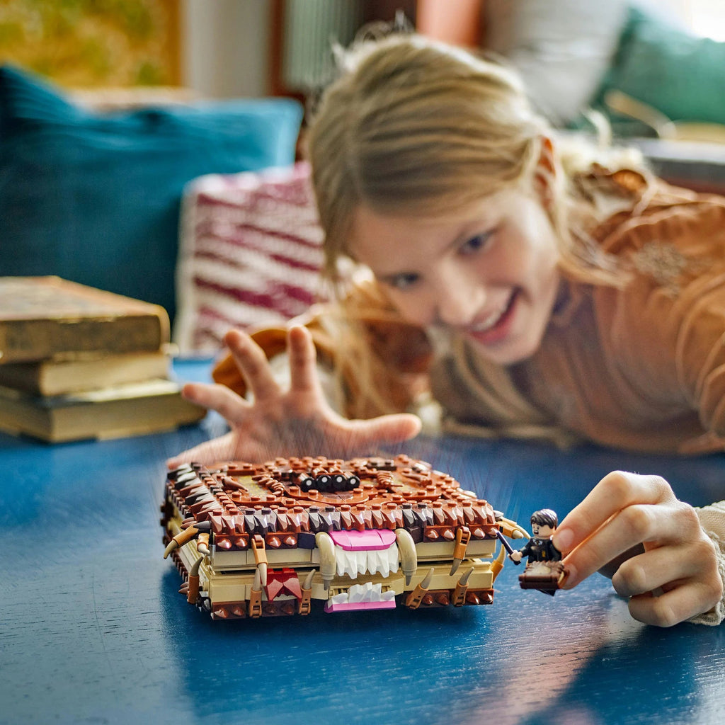 LEGO 76449 Harry Potter – Beißendes Monsterbuch mit Rückziehfunktion