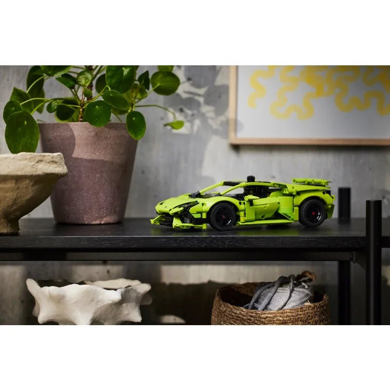 LEGO® Technic - Lamborghini Huracán Tecnica - LEGO