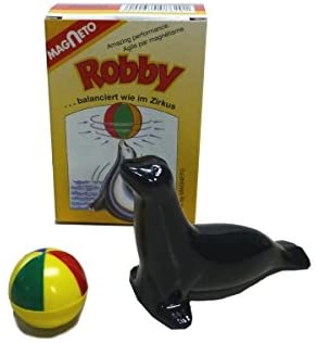 Robby Seehund mit Ball, magnetisch - Walter und Prediger