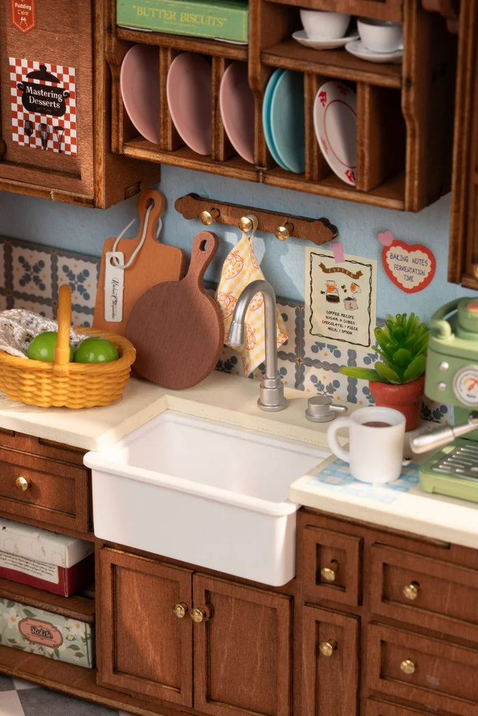 ROKR Miniaturhaus Baking Kitchen Bastelset mit Möbeln
