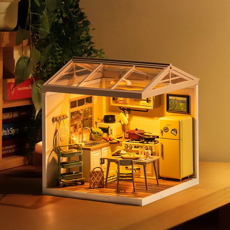 Happy Meals Kitchen Miniaturhaus ROKR mit Zubehör und Deko
