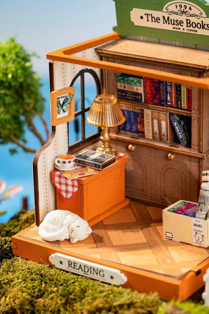 ROKR Holz-Miniaturhaus DS040 mit Retro Café Szene

