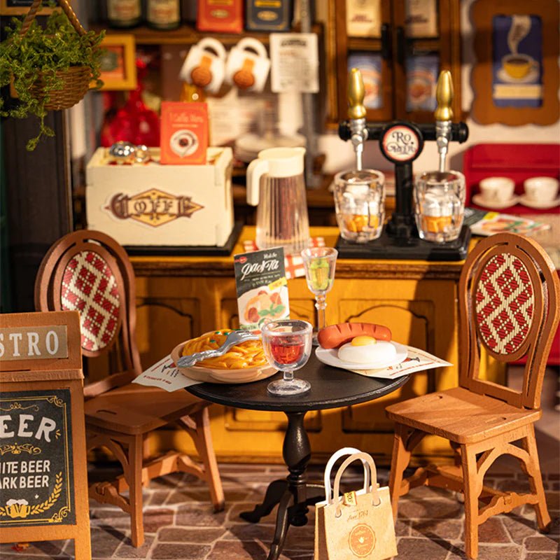 ROKR Tipsy Restaurant Holzmodell mit Bar und Bierkrügen
