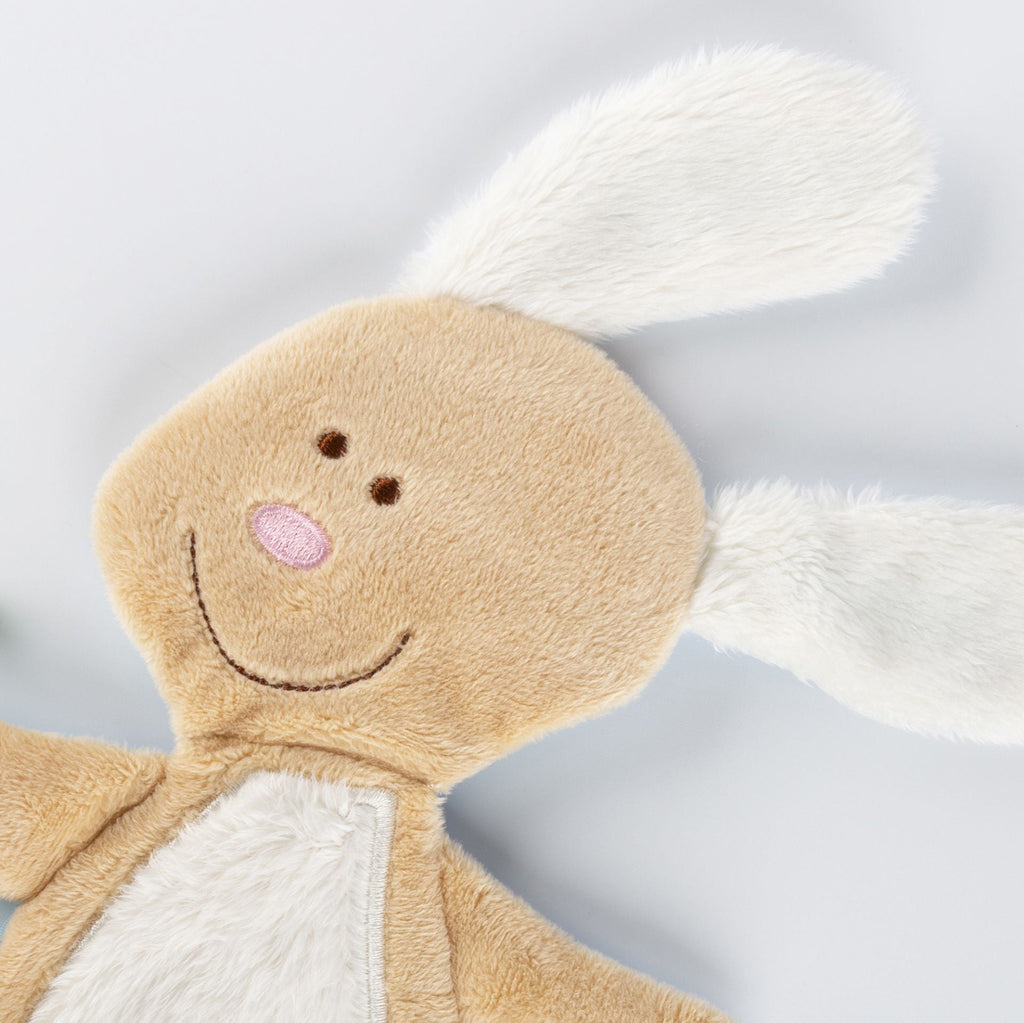 Babyspielzeug ab 3 Monaten – Hase mit Karottenrassel