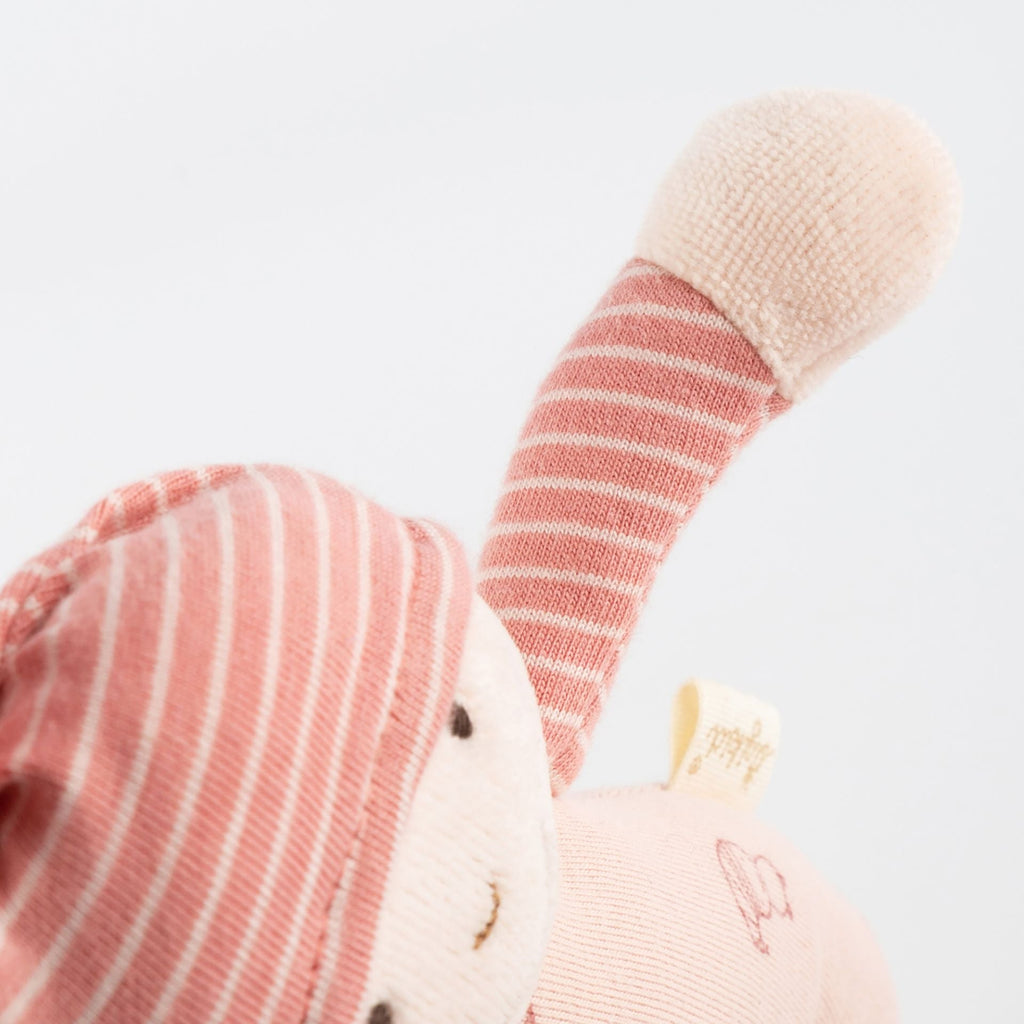Sigikid Rassel Puppe in rosa und beige – Schmusetier Baby
