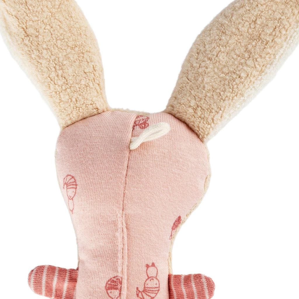 Gesticktes Gesicht des Sigikid Hasen – sigibaby Rassel
