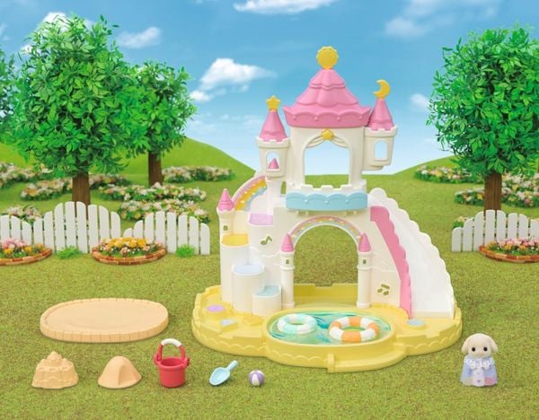 Sylvanian Families - Erlebniskindergarten Sandkasten und Pool mit FigurSpielfigurenEpochRATZEKATZ SPIELZEUGLAND