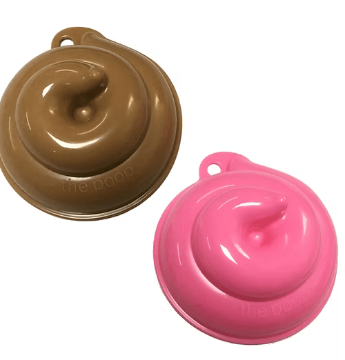 The Poop Sandförmchen – Kackhaufenform in pink oder braun für Sandspiel