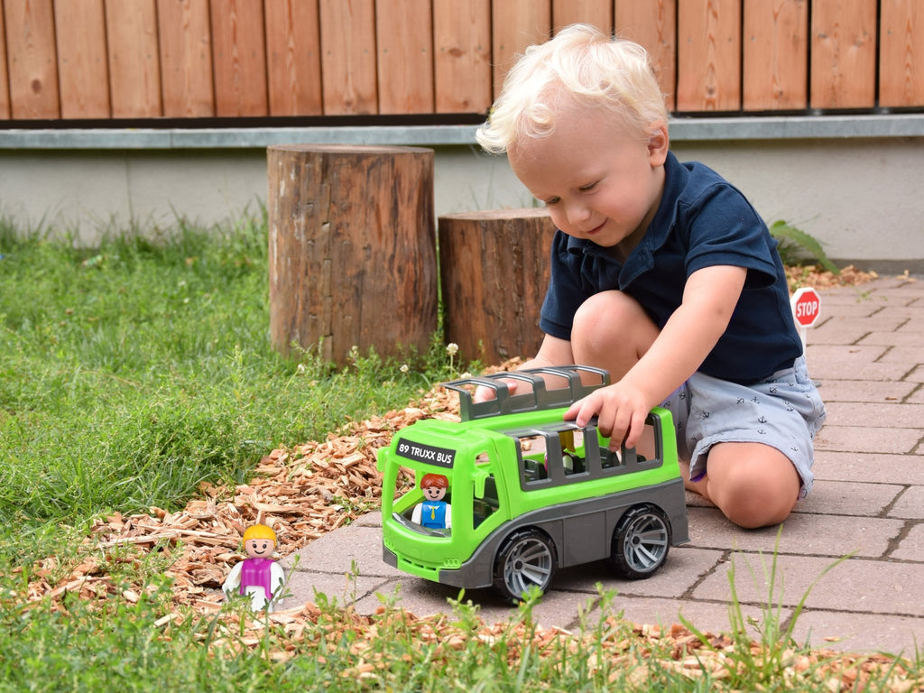 Kinderfahrzeug Bus mit realistischen Funktionen
