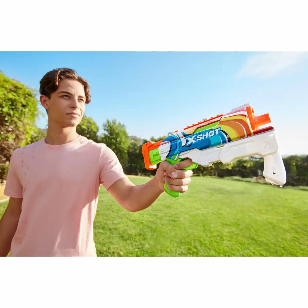 Stylishe Outdoor-Wasserkanone XSHOT Hyperload Skins