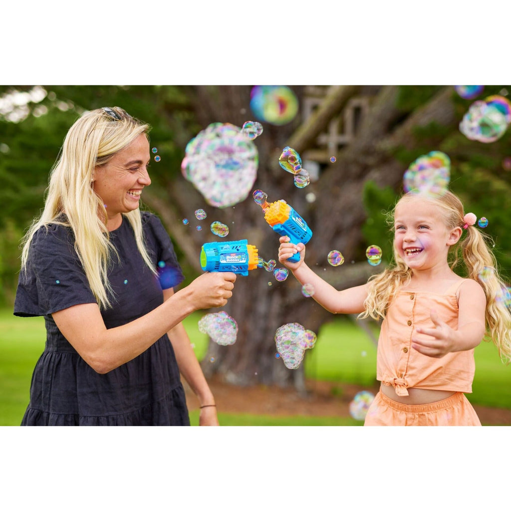 Bunch O Bubbles Mini Blaster mit 80 ml Seifenblasenlösung für Kinder